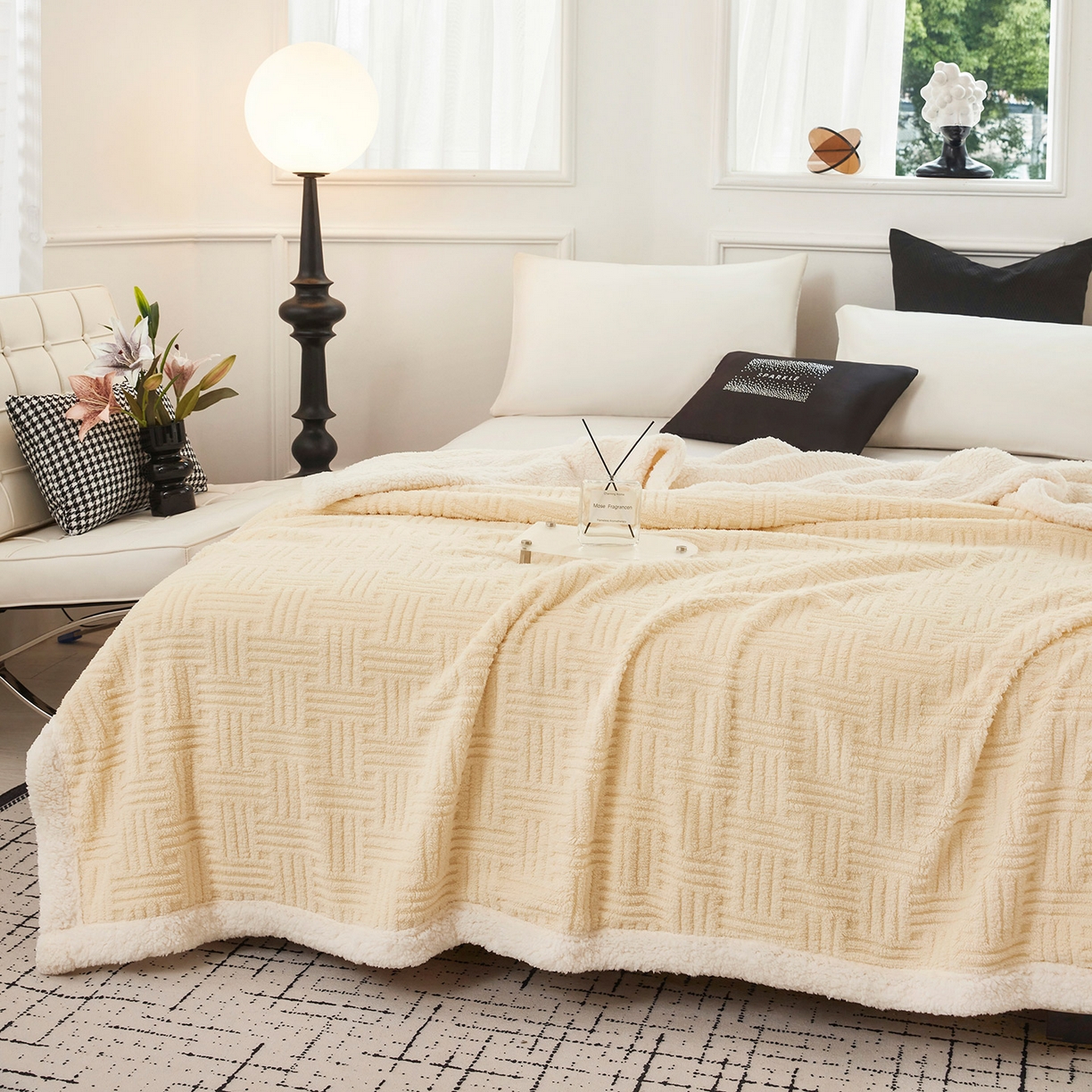 91家纺网 家纺一手货源 找家纺 肖恩毯业 2025新款提花舒棉绒羊羔绒毛毯 暖米杏