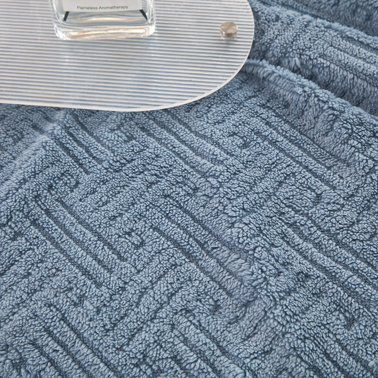 91家纺网 家纺一手货源 找家纺 肖恩毯业 2025新款提花舒棉绒羊羔绒毛毯 贵族蓝