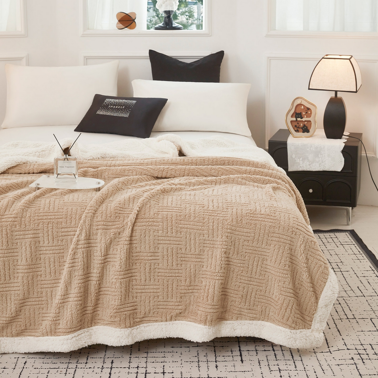 91家纺网 家纺一手货源 找家纺 肖恩毯业 2025新款提花舒棉绒羊羔绒毛毯 深卡其