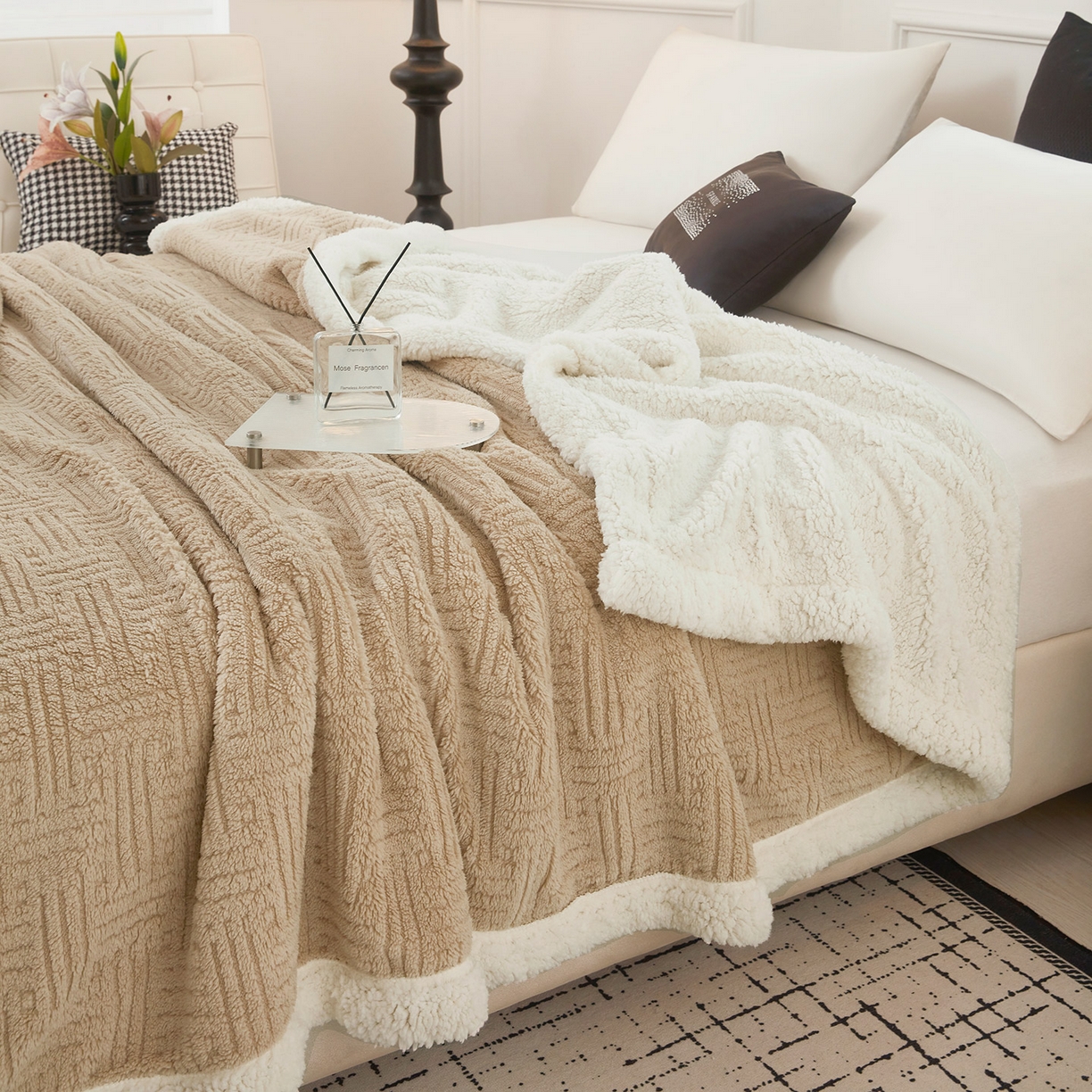 91家纺网 家纺一手货源 找家纺 肖恩毯业 2025新款提花舒棉绒羊羔绒毛毯 深卡其