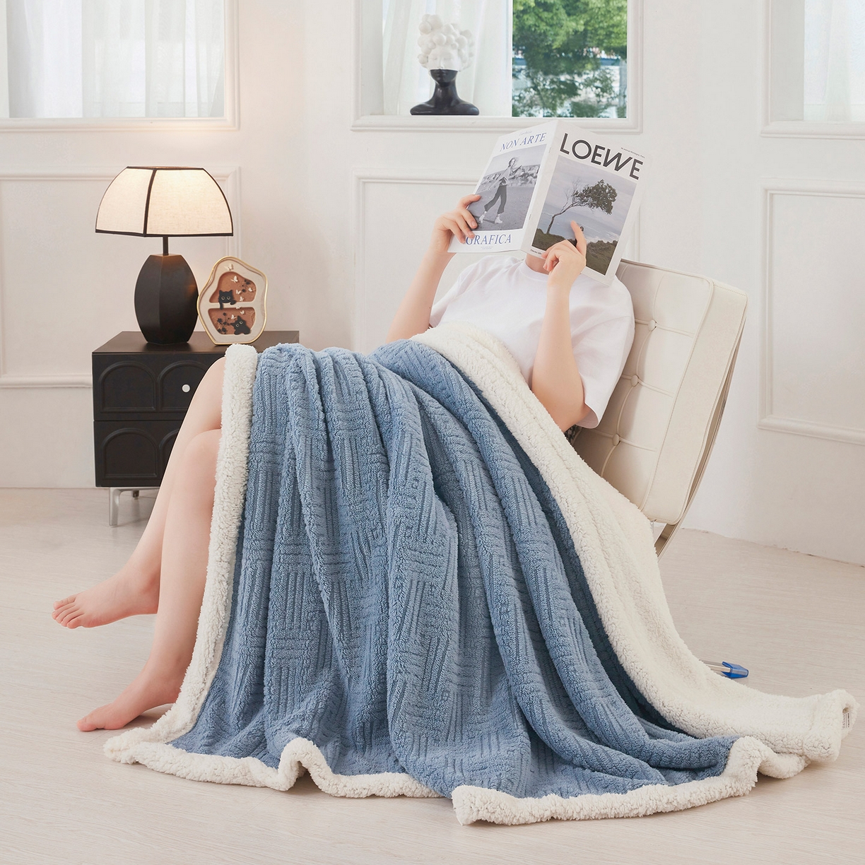 91家纺网 家纺一手货源 找家纺 肖恩毯业 2025新款提花舒棉绒羊羔绒毛毯 贵族蓝