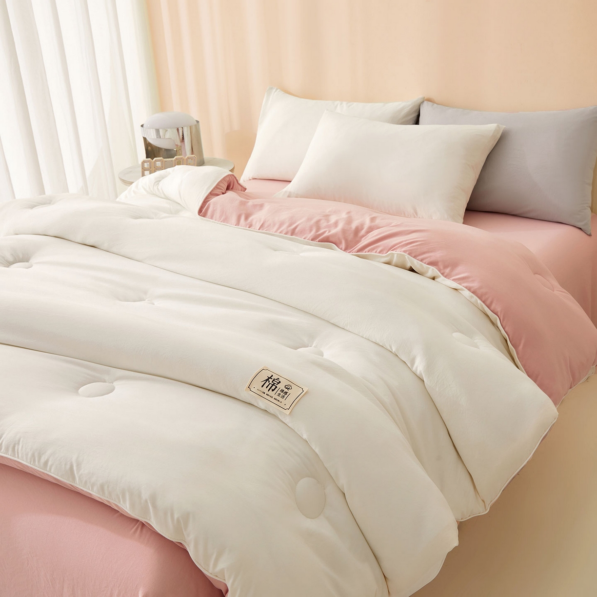 91家纺网 家纺一手货源 找家纺 美梦里 2025新款A类拼色新疆棉花被被子被芯 新疆棉花被-本素粉