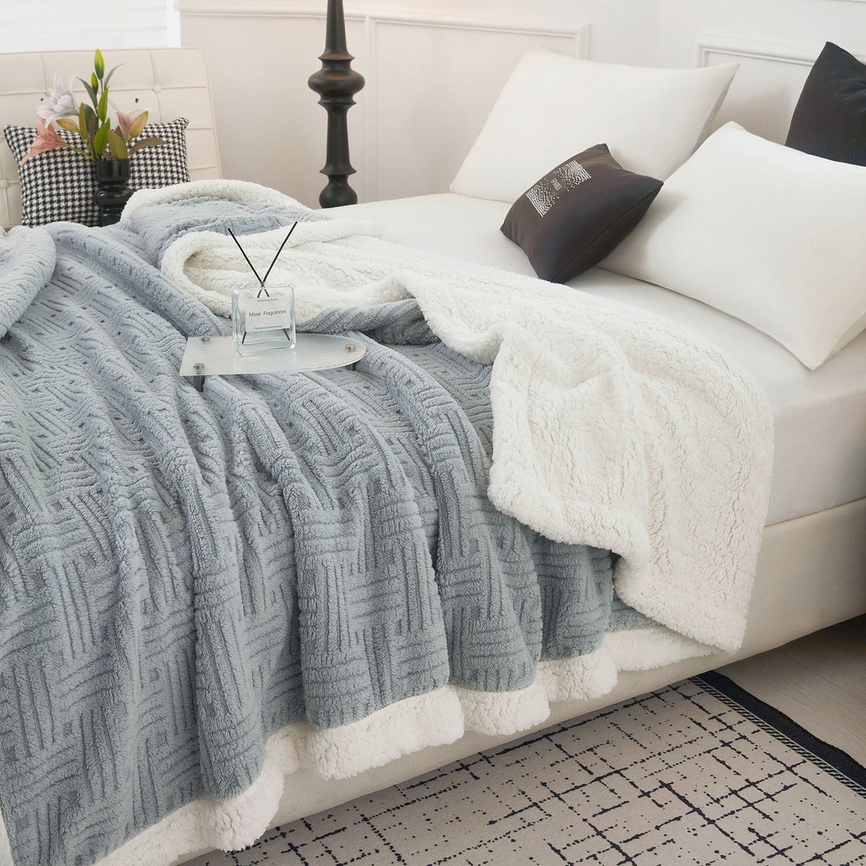 91家纺网 家纺一手货源 找家纺 肖恩毯业 2025新款提花舒棉绒羊羔绒毛毯 冰川灰