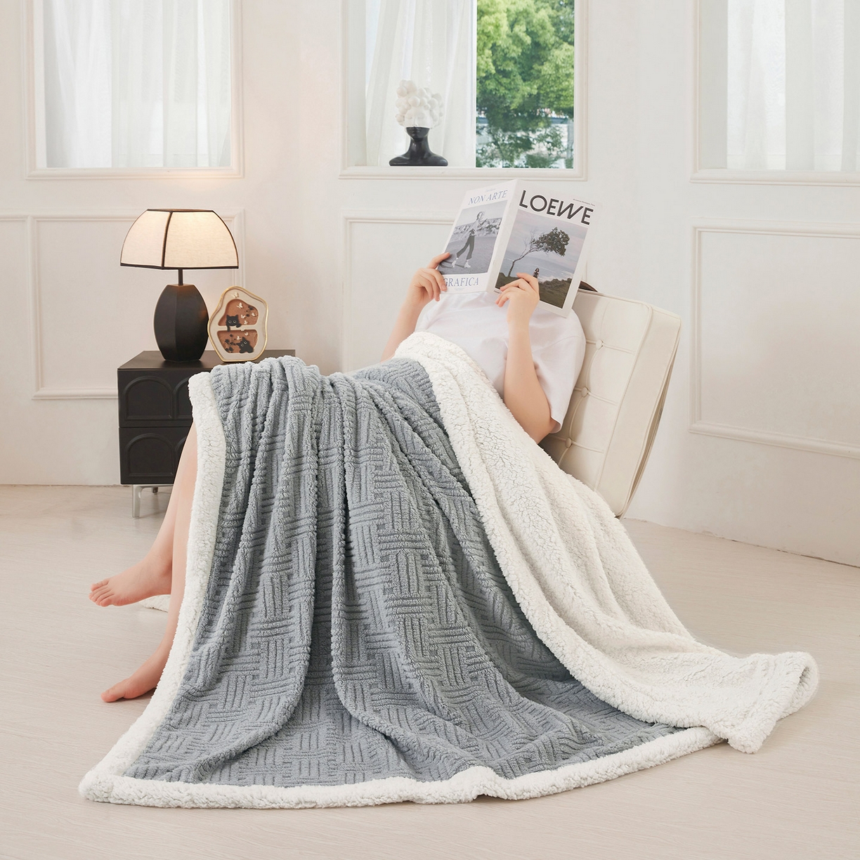 91家纺网 家纺一手货源 找家纺 肖恩毯业 2025新款提花舒棉绒羊羔绒毛毯 冰川灰