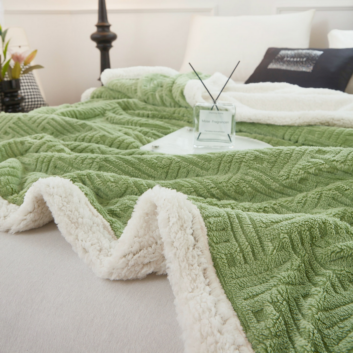 91家纺网 家纺一手货源 找家纺 肖恩毯业 2025新款提花舒棉绒羊羔绒毛毯 青木绿