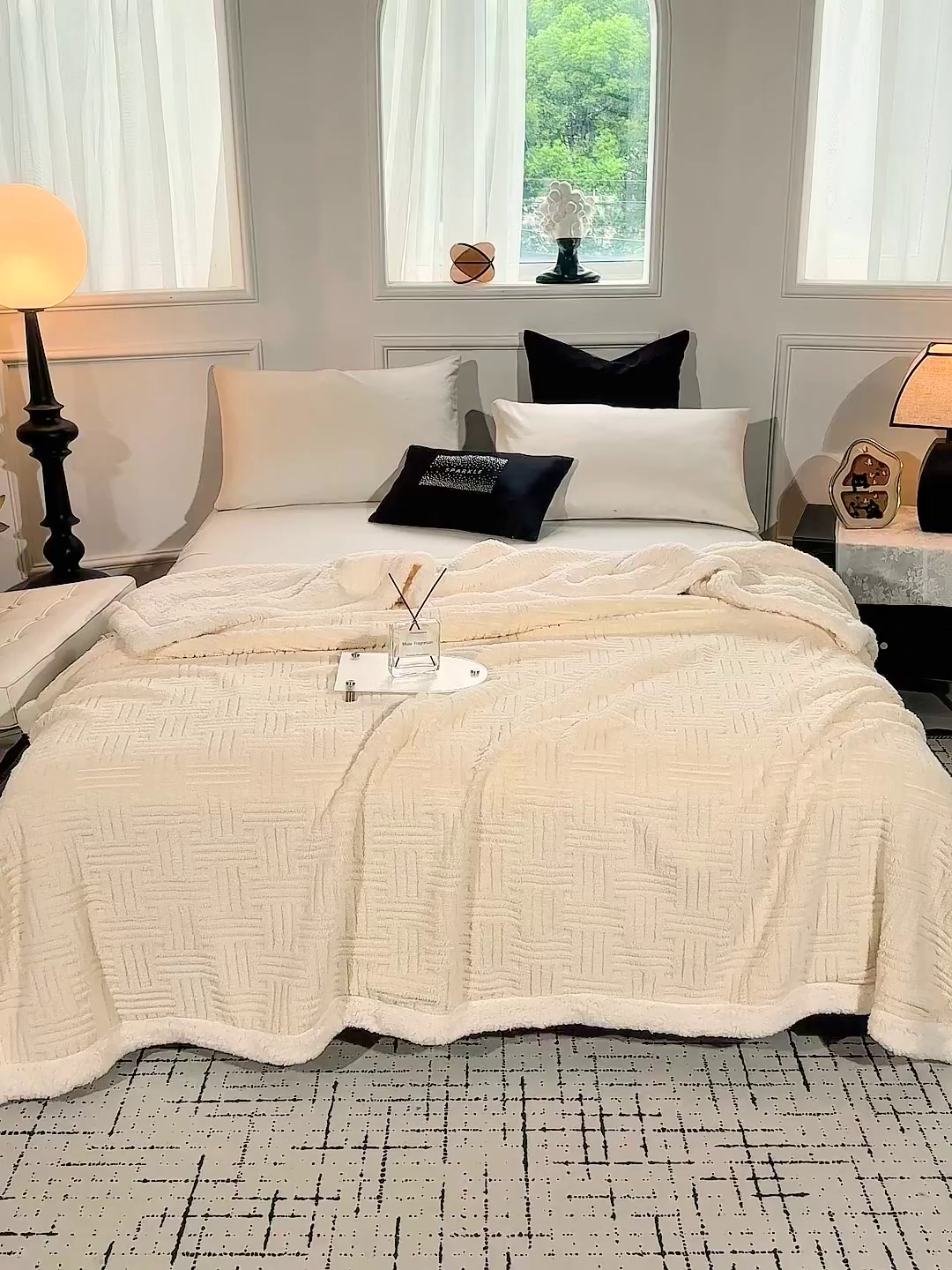 91家纺网 家纺一手货源 找家纺 肖恩毯业 2025新款提花舒棉绒羊羔绒毛毯 暖米杏