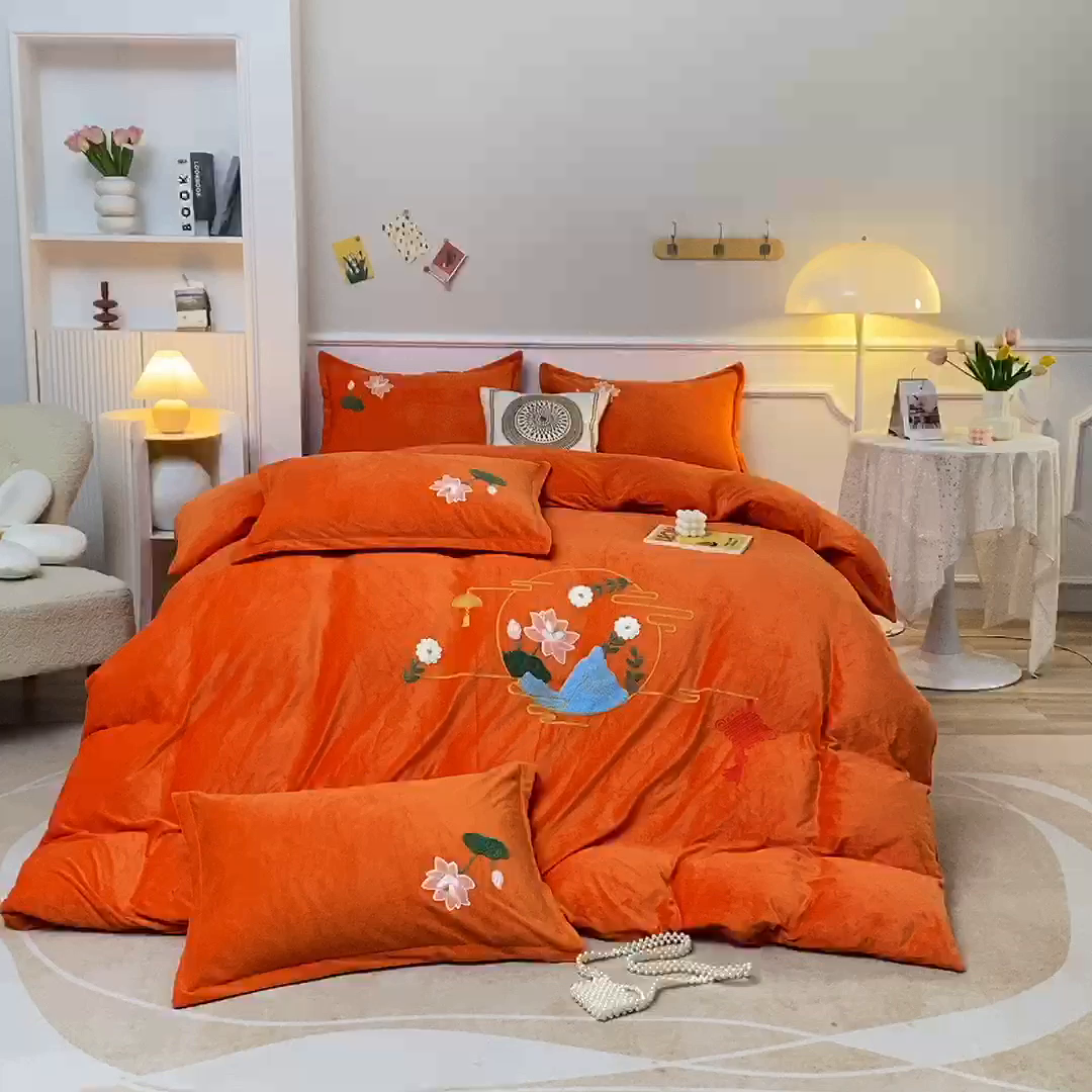91家纺网 家纺一手货源 找家纺 提花大世界 2025新款宝宝绒绣花款牛奶绒婴儿绒保暖四件套 花辰月夕-橘色