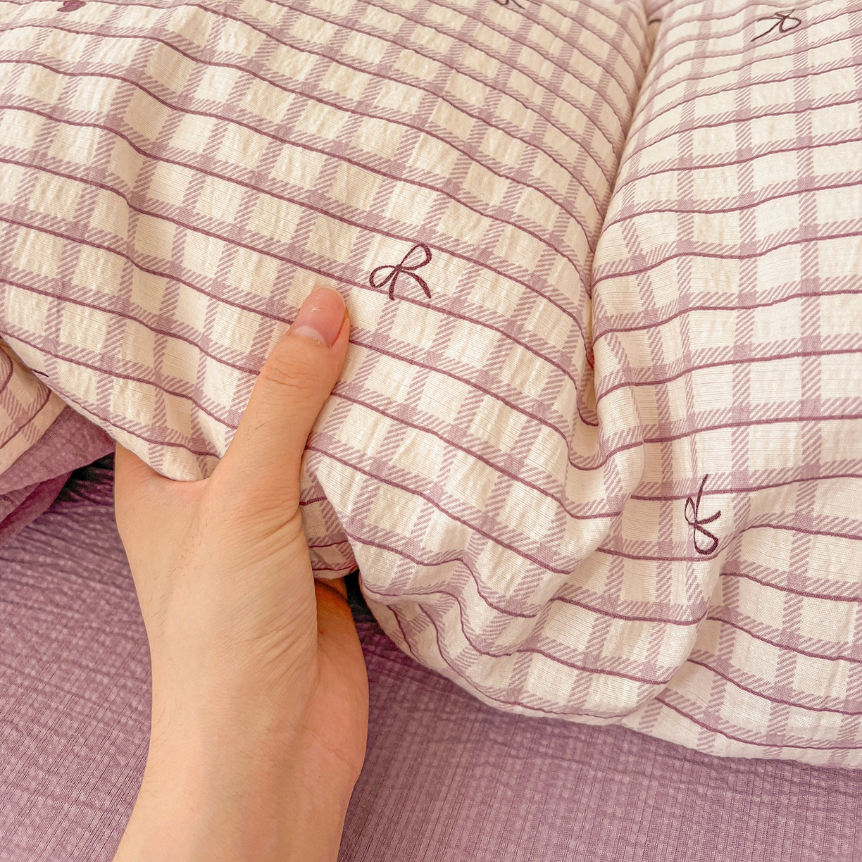 91家纺网 家纺一手货源 找家纺 典曼家纺 2025新款高克重云柔古法小布袋四件套 格子蝴蝶结