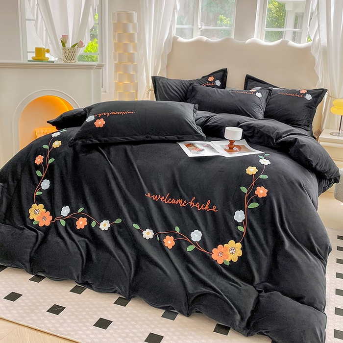 91家纺网 家纺一手货源 找家纺 提花大世界 2025新款宝宝绒绣花款牛奶绒婴儿绒保暖四件套 花之隐逸-赫本风