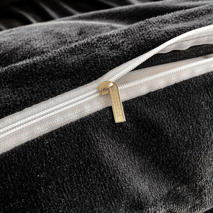 91家纺网 家纺一手货源 找家纺 提花大世界 2025新款宝宝绒绣花款牛奶绒婴儿绒保暖四件套 花之隐逸-赫本风