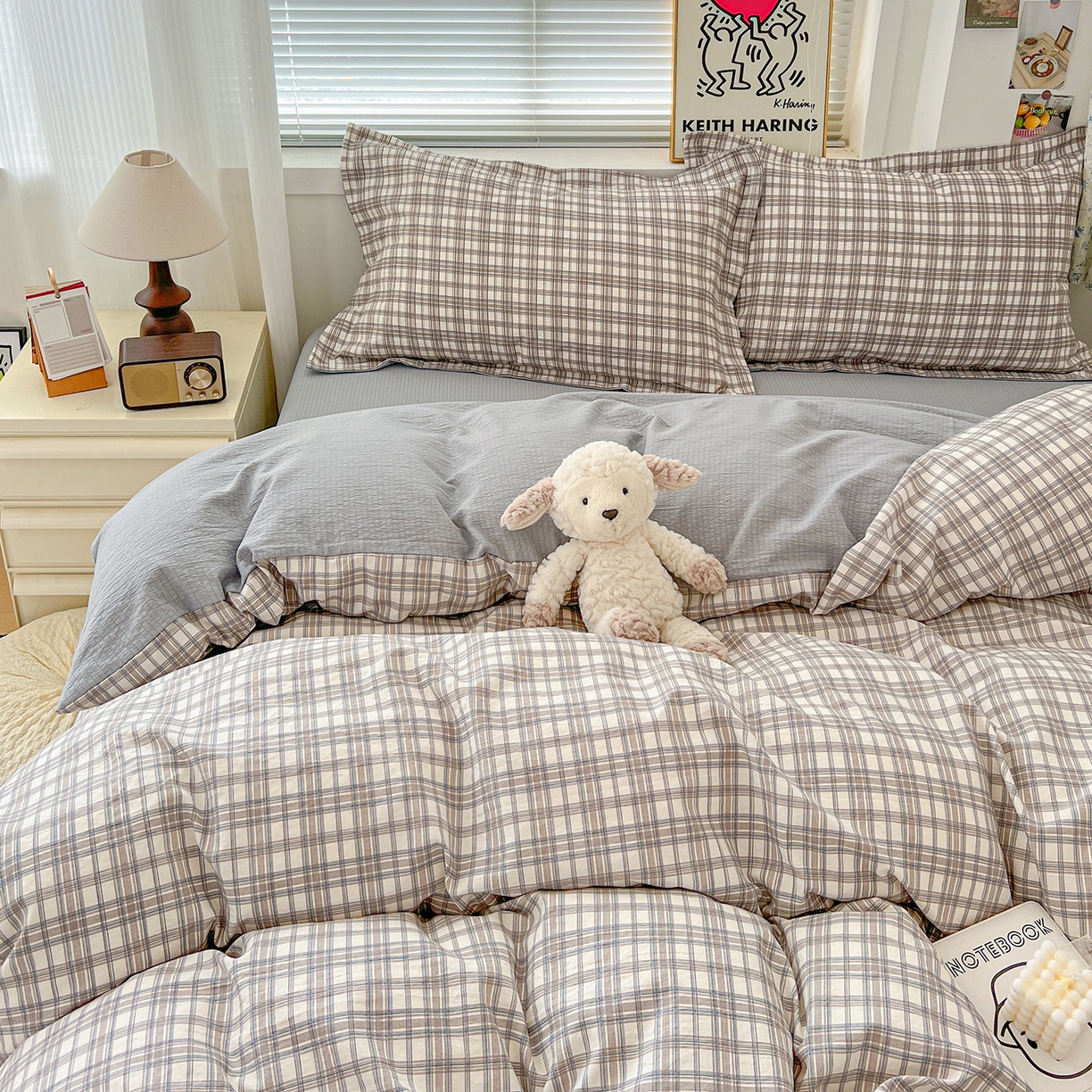 91家纺网 家纺一手货源 找家纺 典曼家纺 2025新款高克重云柔古法小布袋四件套 灰咖小格