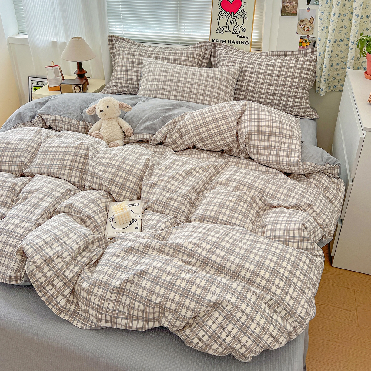 91家纺网 家纺一手货源 找家纺 典曼家纺 2025新款高克重云柔古法小布袋四件套 灰咖小格