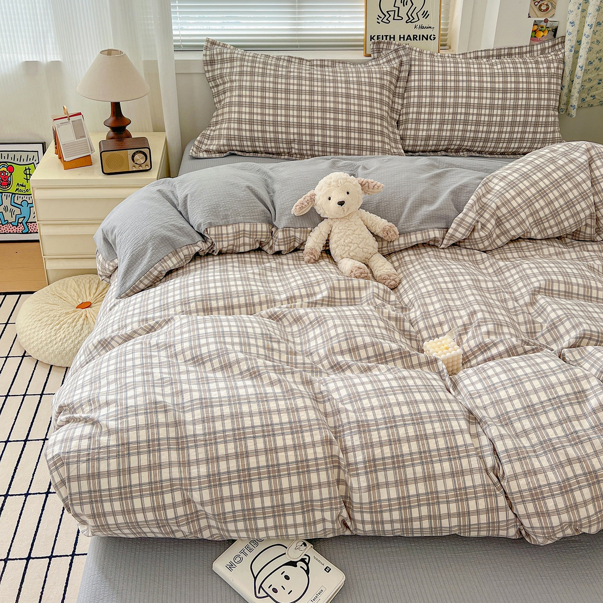 91家纺网 家纺一手货源 找家纺 典曼家纺 2025新款高克重云柔古法小布袋四件套 灰咖小格