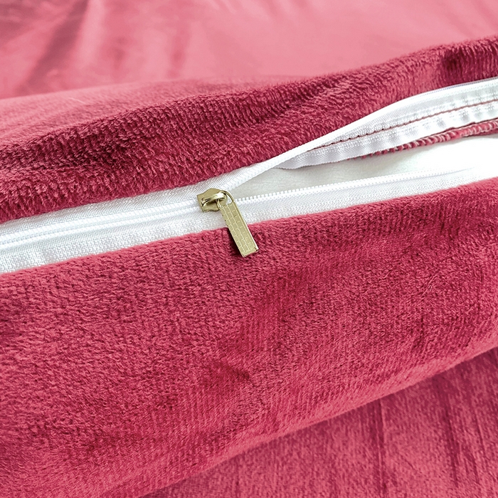 91家纺网 家纺一手货源 找家纺 提花大世界 2025新款宝宝绒绣花款牛奶绒婴儿绒保暖四件套 花之隐逸-酒红