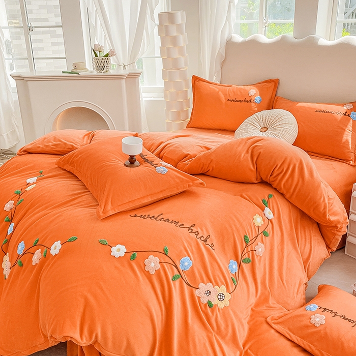 91家纺网 家纺一手货源 找家纺 提花大世界 2025新款宝宝绒绣花款牛奶绒婴儿绒保暖四件套 花之隐逸-橘色