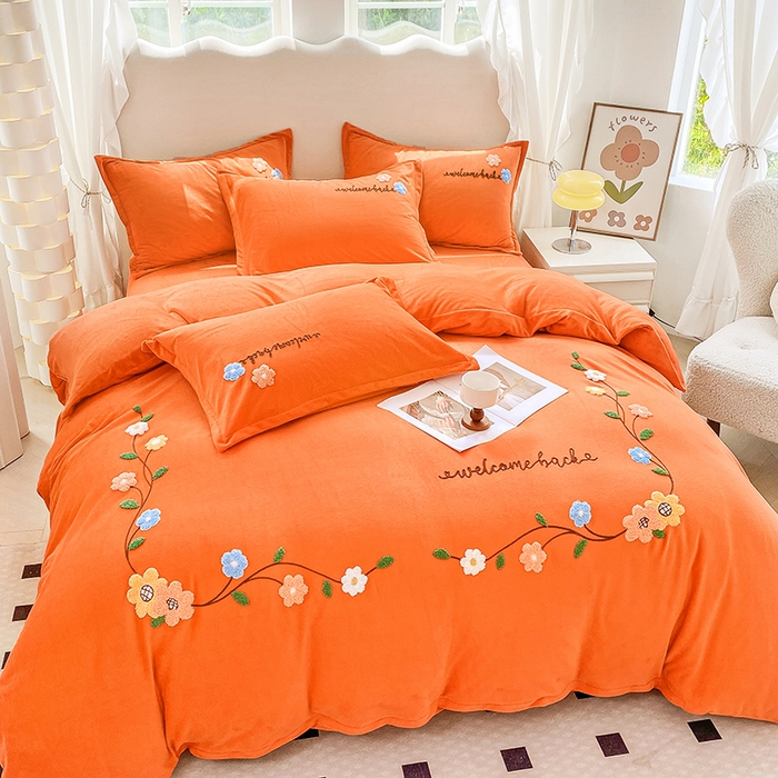 91家纺网 家纺一手货源 找家纺 提花大世界 2025新款宝宝绒绣花款牛奶绒婴儿绒保暖四件套 花之隐逸-橘色