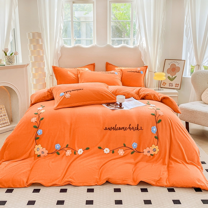 91家纺网 家纺一手货源 找家纺 提花大世界 2025新款宝宝绒绣花款牛奶绒婴儿绒保暖四件套 花之隐逸-橘色