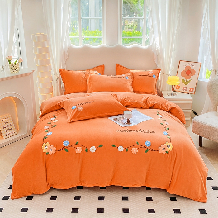 91家纺网 家纺一手货源 找家纺 提花大世界 2025新款宝宝绒绣花款牛奶绒婴儿绒保暖四件套 花之隐逸-橘色