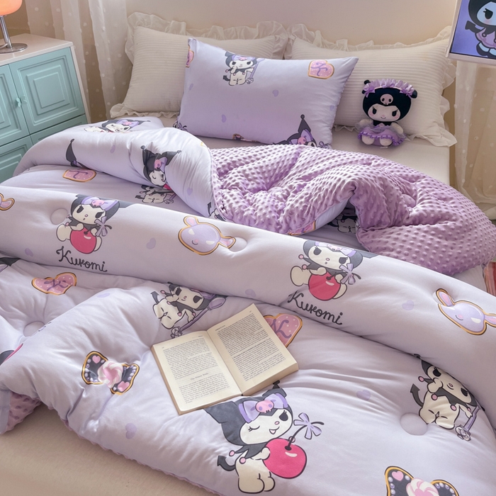 91家纺网 家纺一手货源 找家纺 心卓 2025年新款直播三丽鸥针织棉豆豆被冬被加厚子被芯儿童学生成人款苹果库洛米