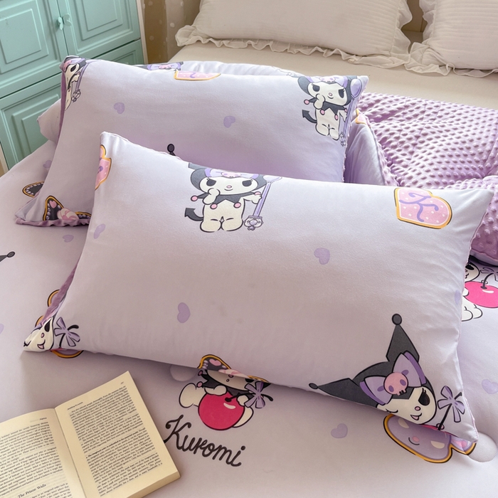 91家纺网 家纺一手货源 找家纺 心卓 2025年新款直播三丽鸥针织棉豆豆被冬被加厚子被芯儿童学生成人款苹果库洛米