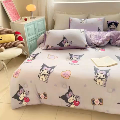 91家纺网 家纺一手货源 找家纺 心卓 2025年新款直播三丽鸥针织棉豆豆被冬被加厚子被芯儿童学生成人款苹果库洛米