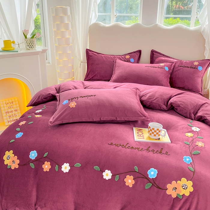 91家纺网 家纺一手货源 找家纺 提花大世界 2025新款宝宝绒绣花款牛奶绒婴儿绒保暖四件套 花之隐逸-深豆沙