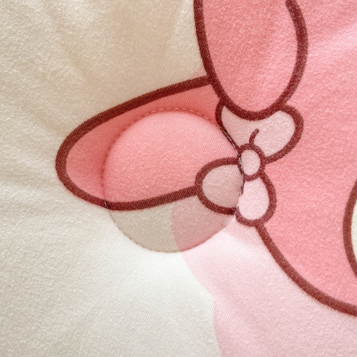 91家纺网 家纺一手货源 找家纺 心卓 2025年新款直播三丽鸥针织棉豆豆被冬被加厚子被芯儿童学生成人款小熊美乐蒂