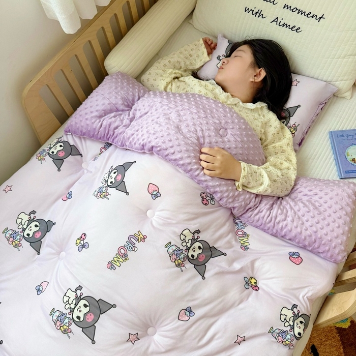 91家纺网 家纺一手货源 找家纺 （总）心卓 2025年新款直播三丽鸥针织棉豆豆被冬被子被芯学生儿童冬被加厚成人大豆被