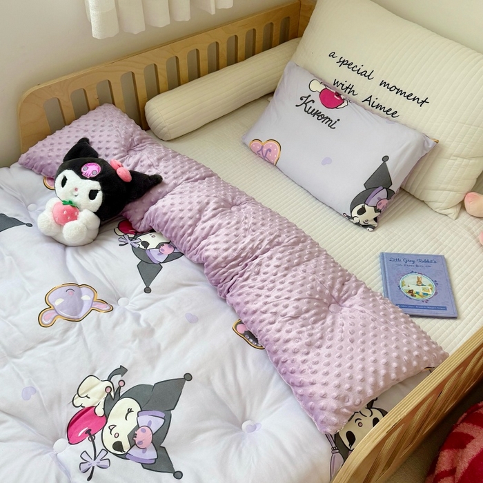 91家纺网 家纺一手货源 找家纺 心卓 2025年新款直播三丽鸥针织棉豆豆被冬被子被芯学生儿童成人款苹果库洛米