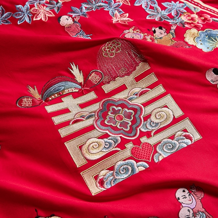 91家纺网 家纺一手货源 找家纺 布乐意 2025新款全棉长绒棉贡缎提花全工艺喷气重工新中式绣花大红婚庆四件套多件套直播百子纳福