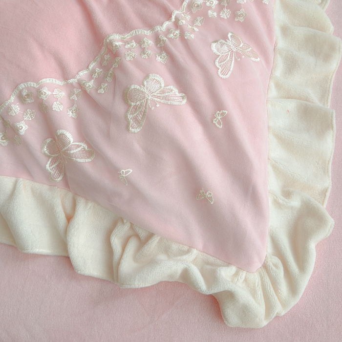 91家纺网 家纺一手货源 找家纺 睡美人 2025韩版蕾丝牛奶绒套件公主风床裙床单款四件套 花蝴蝶-公主粉