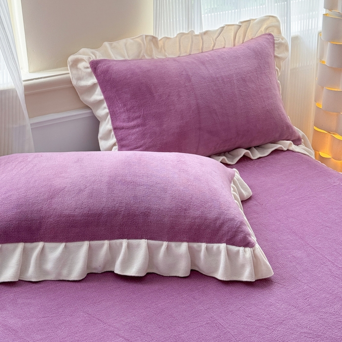 91家纺网 家纺一手货源 找家纺 睡美人 2025韩版蕾丝牛奶绒套件公主风床裙床单款四件套 花蝴蝶-薰衣紫