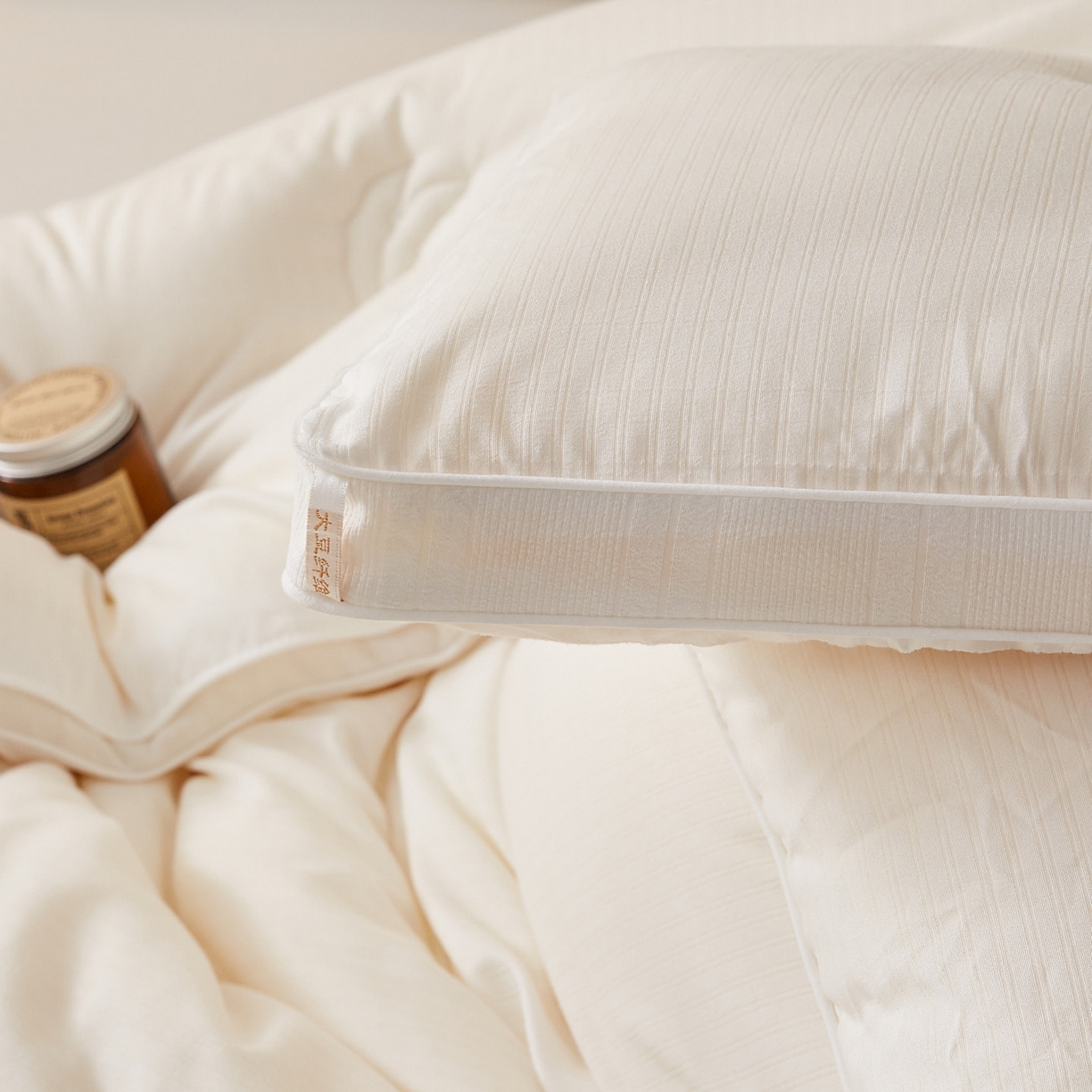 91家纺网 家纺一手货源 找家纺 帕芬鸟家纺 2025新款云柔棉提花大豆被被子被芯 立体-米白