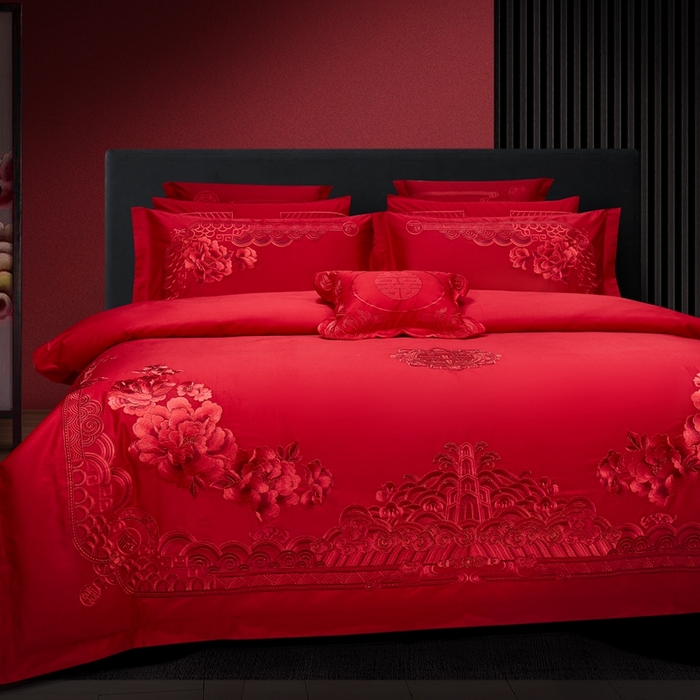 91家纺网 家纺一手货源 找家纺 布乐意 2025新款全棉长绒棉贡缎提花全工艺喷气重工新中式绣花大红婚庆四件套多件套直播金玉满堂【红】