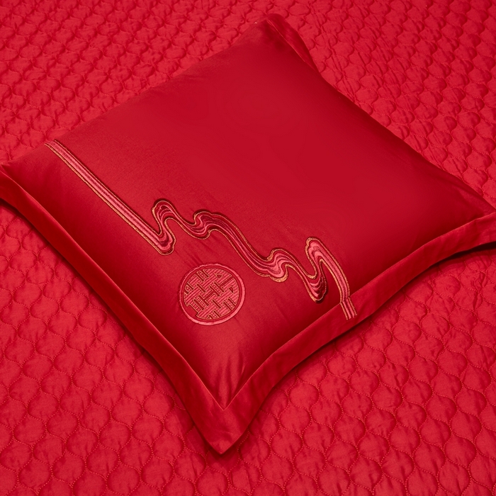 91家纺网 家纺一手货源 找家纺 布乐意 2025新款全棉长绒棉贡缎提花全工艺喷气重工新中式绣花大红婚庆四件套多件套直播金玉满堂【红】