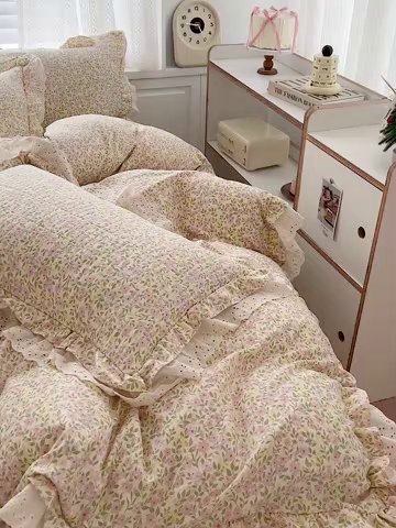 91家纺网 家纺一手货源 找家纺 （总）梦莱斯 2025新款田园碎花纯棉花边四件套-床盖款