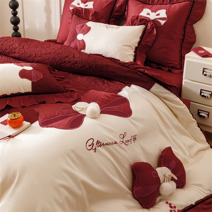 91家纺网 家纺一手货源 找家纺 宏羽纺家纺 2025新款100s全棉纯棉贡缎法式刺绣花边四件套 纯棉时尚-知喜-拼色