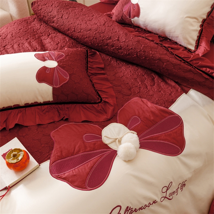91家纺网 家纺一手货源 找家纺 宏羽纺家纺 2025新款100s全棉纯棉贡缎法式刺绣花边四件套 纯棉时尚-知喜-拼色