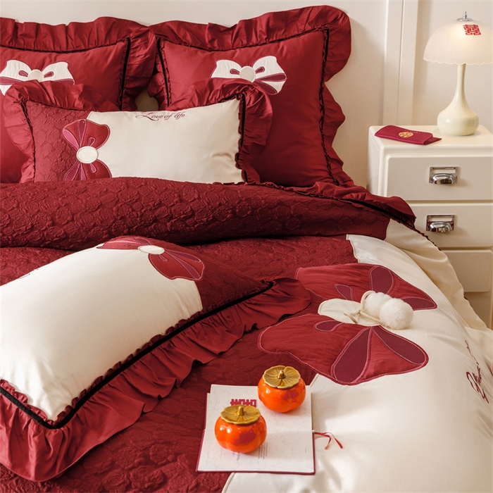 91家纺网 家纺一手货源 找家纺 宏羽纺家纺 2025新款100s全棉纯棉贡缎法式刺绣花边四件套 纯棉时尚-知喜-拼色