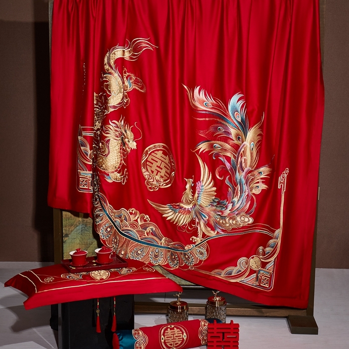 91家纺网 家纺一手货源 找家纺 布乐意 2025新款全棉长绒棉贡缎提花全工艺喷气重工新中式绣花大红婚庆四件套多件套直播龙凤吉祥