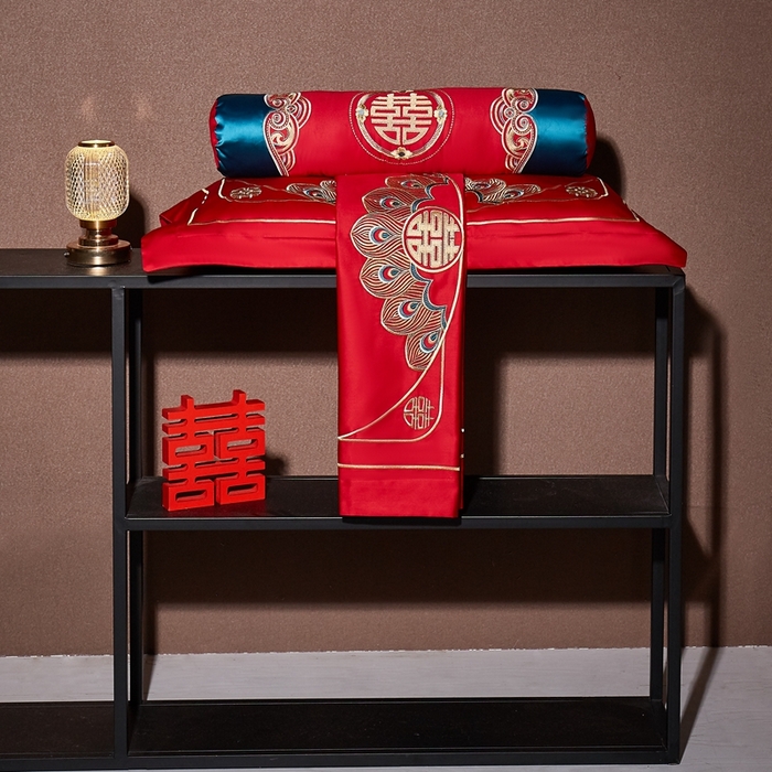 91家纺网 家纺一手货源 找家纺 布乐意 2025新款全棉长绒棉贡缎提花全工艺喷气重工新中式绣花大红婚庆四件套多件套直播龙凤吉祥