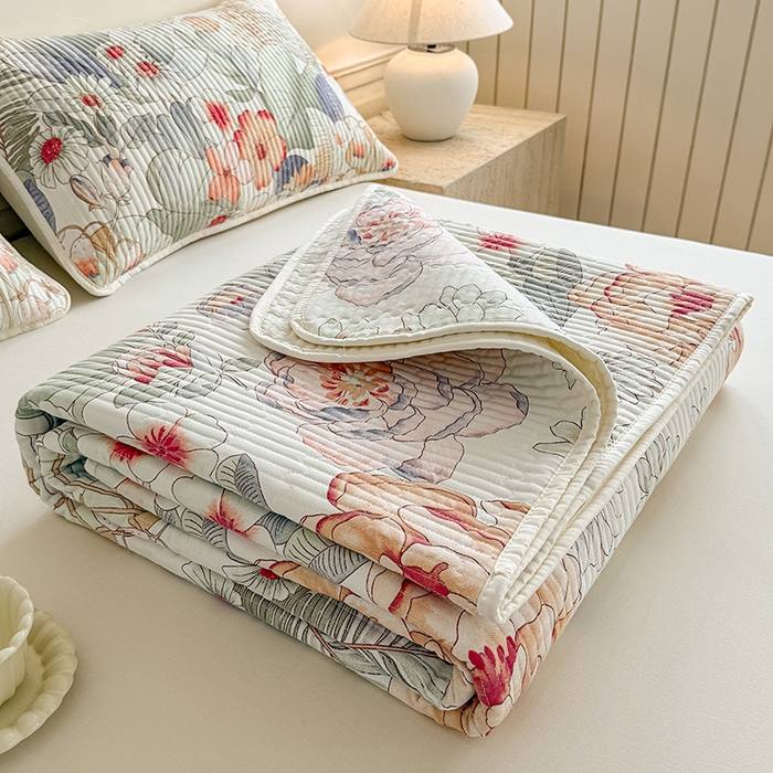 91家纺网 家纺一手货源 找家纺 大元 2025新款A类数码印花朴棉夹棉床盖老粗布床盖双面可用 群芳