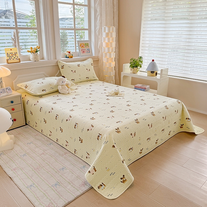 91家纺网 家纺一手货源 找家纺 大元 2025新款A类数码印花朴棉夹棉床盖老粗布床盖双面可用 汪汪派