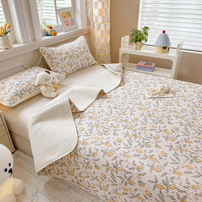 91家纺网 家纺一手货源 找家纺 大元 2025新款A类数码印花朴棉夹棉床盖老粗布床盖双面可用 小柠檬