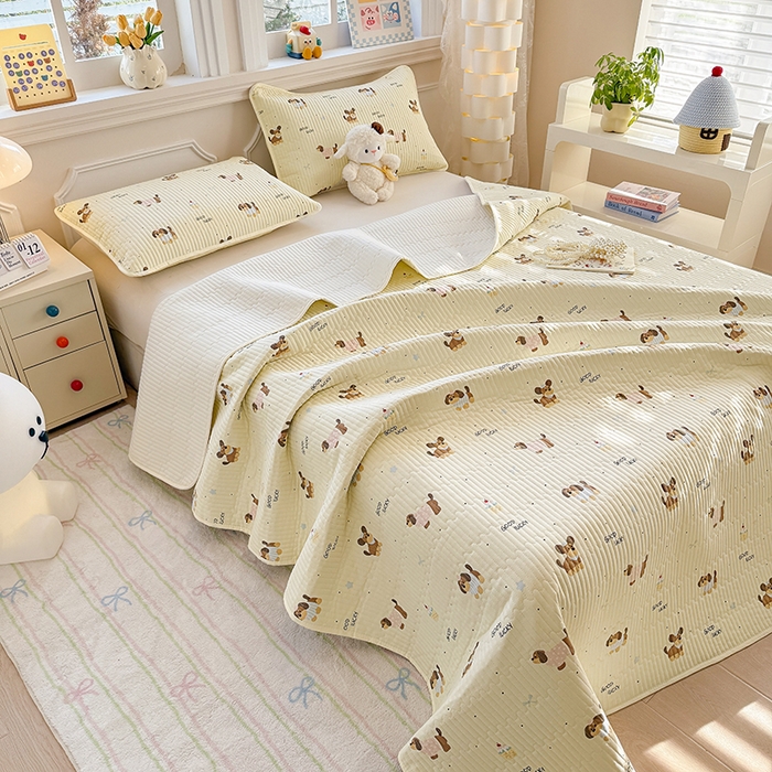 91家纺网 家纺一手货源 找家纺 大元 2025新款A类数码印花朴棉夹棉床盖老粗布床盖双面可用 汪汪派