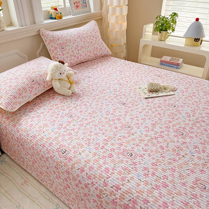 91家纺网 家纺一手货源 找家纺 大元 2025新款A类数码印花朴棉夹棉床盖老粗布床盖双面可用 礼花兔