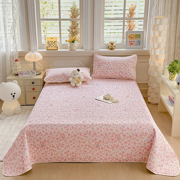 91家纺网 家纺一手货源 找家纺 大元 2025新款A类数码印花朴棉夹棉床盖老粗布床盖双面可用 礼花兔