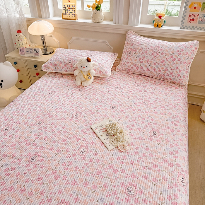 91家纺网 家纺一手货源 找家纺 大元 2025新款A类数码印花朴棉夹棉床盖老粗布床盖双面可用 礼花兔