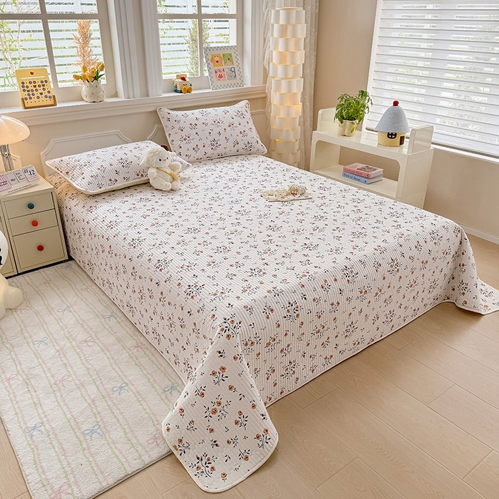 91家纺网 家纺一手货源 找家纺 大元 2025新款A类数码印花朴棉夹棉床盖老粗布床盖双面可用 小花朵朵