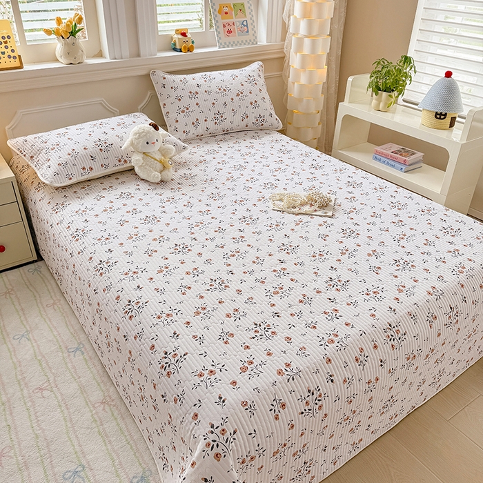 91家纺网 家纺一手货源 找家纺 大元 2025新款A类数码印花朴棉夹棉床盖老粗布床盖双面可用 小花朵朵